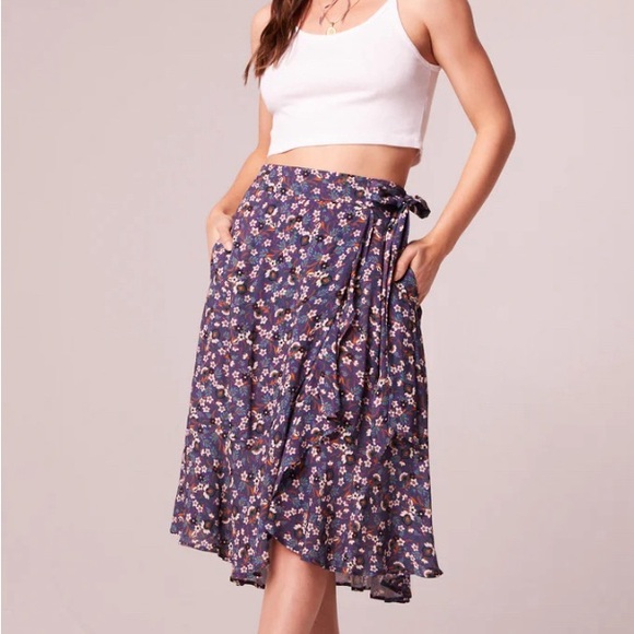 LINAELLE PURPLE FLORAL WRAP SKIRT - Picture 2 of 4